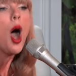 learn how to play paper rings by taylor swift official ukulele lesson