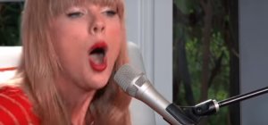 learn how to play paper rings by taylor swift official ukulele lesson